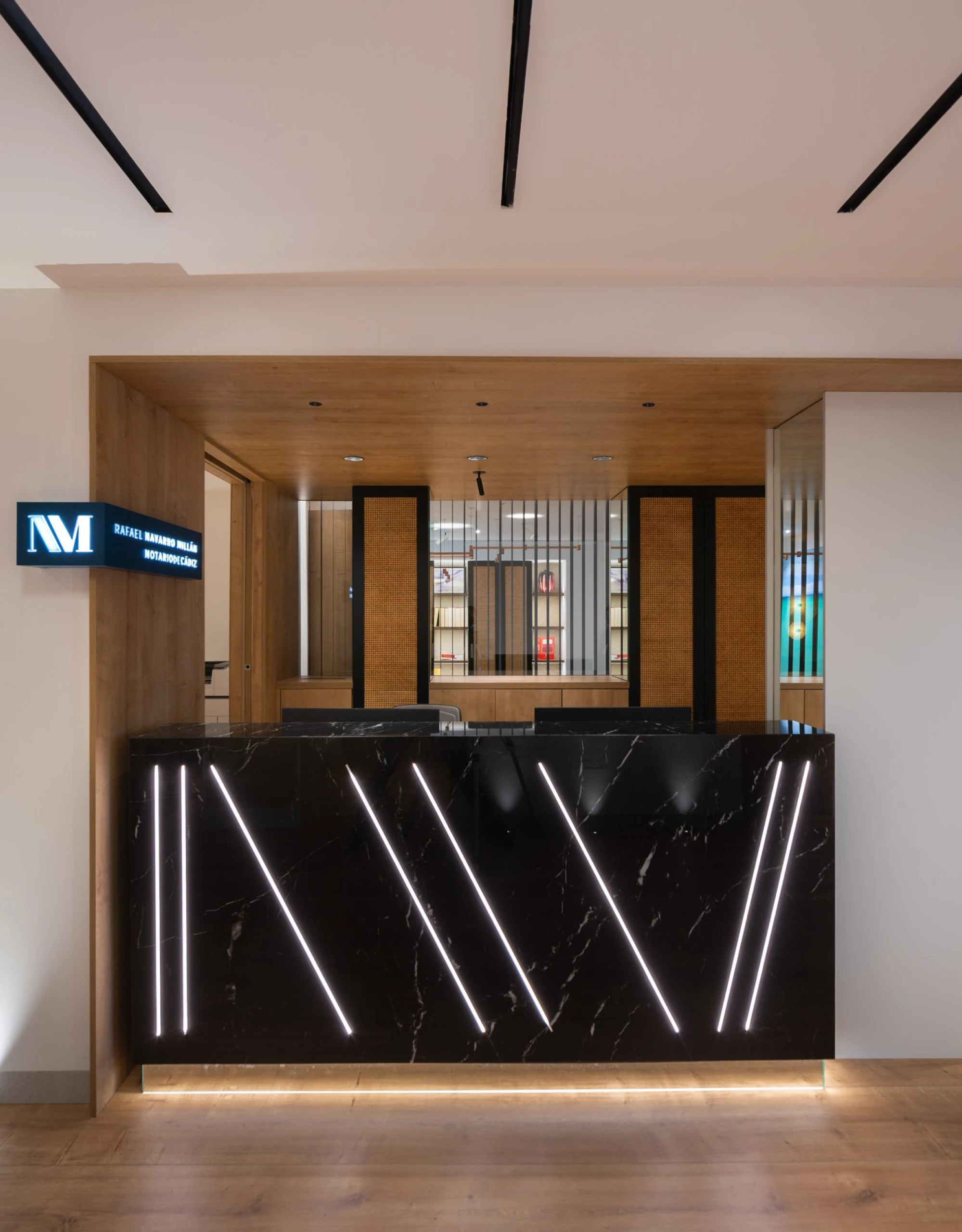 Fotografía de interiorismo de una notaría en Cádiz